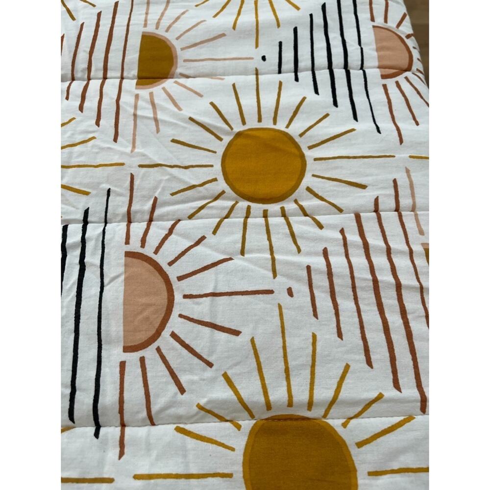 Urban Outfitters Geo Sun Queen Quilt Stitched Quilt Cotton Cover 86x86" - Picture 2 of 5